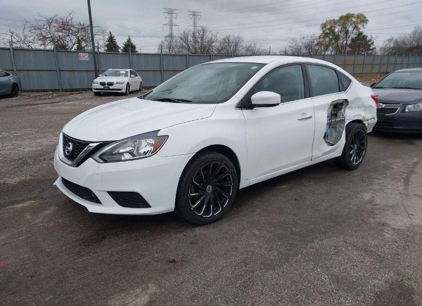 Photo 2 of 2019 Nissan Sentra S (VIN 3N1AB7AP1KY310723)