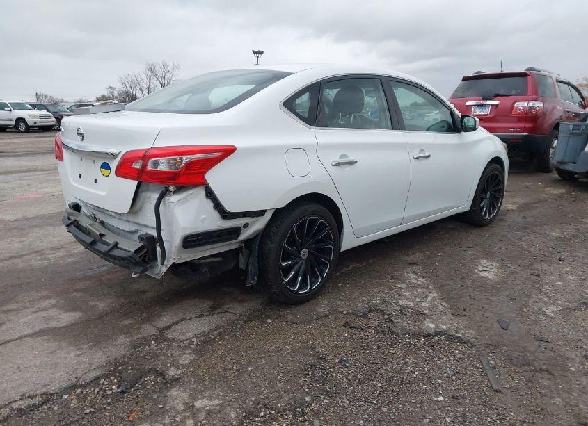 Photo 4 of 2019 Nissan Sentra S (VIN 3N1AB7AP1KY310723)