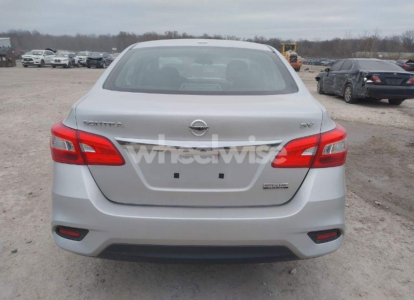 Photo 17 of 2019 Nissan Sentra SV (VIN 3N1AB7AP1KY323357)