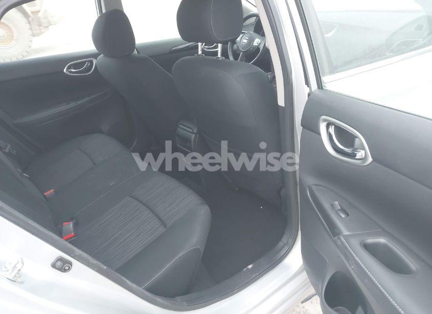 Photo 8 of 2019 Nissan Sentra SV (VIN 3N1AB7AP1KY323357)