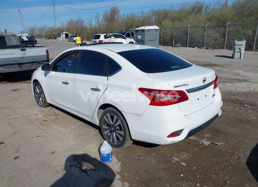 Photo 3 of 2019 Nissan Sentra SV (VIN 3N1AB7AP1KY325707)