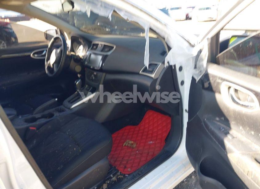 Photo 5 of 2019 Nissan Sentra SV (VIN 3N1AB7AP1KY325707)