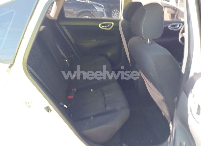 Photo 8 of 2019 Nissan Sentra SV (VIN 3N1AB7AP1KY325707)