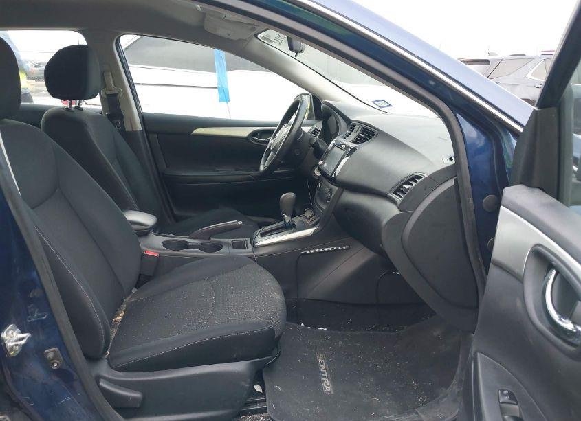 Photo 5 of 2019 Nissan Sentra S (VIN 3N1AB7AP1KY327778)