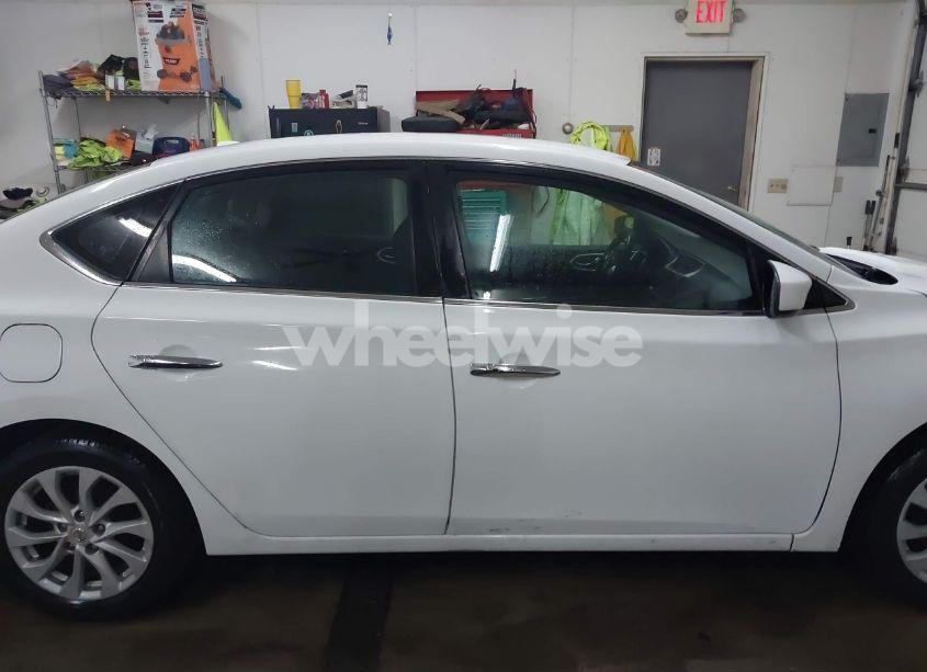 Photo 14 of 2019 Nissan Sentra SV (VIN 3N1AB7AP1KY343981)