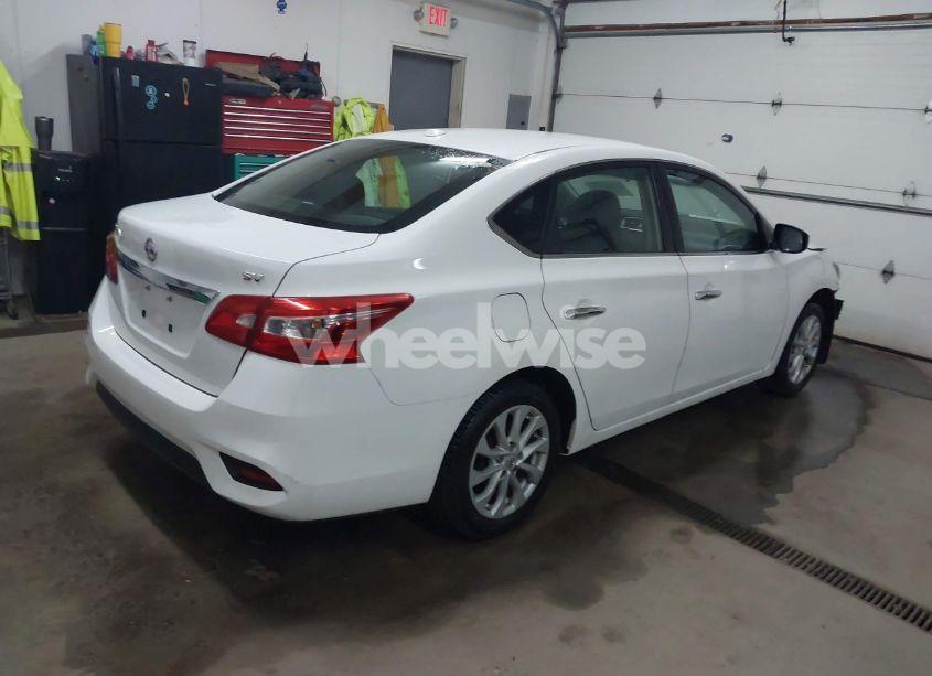 Photo 4 of 2019 Nissan Sentra SV (VIN 3N1AB7AP1KY343981)