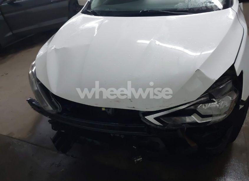 Photo 6 of 2019 Nissan Sentra SV (VIN 3N1AB7AP1KY343981)