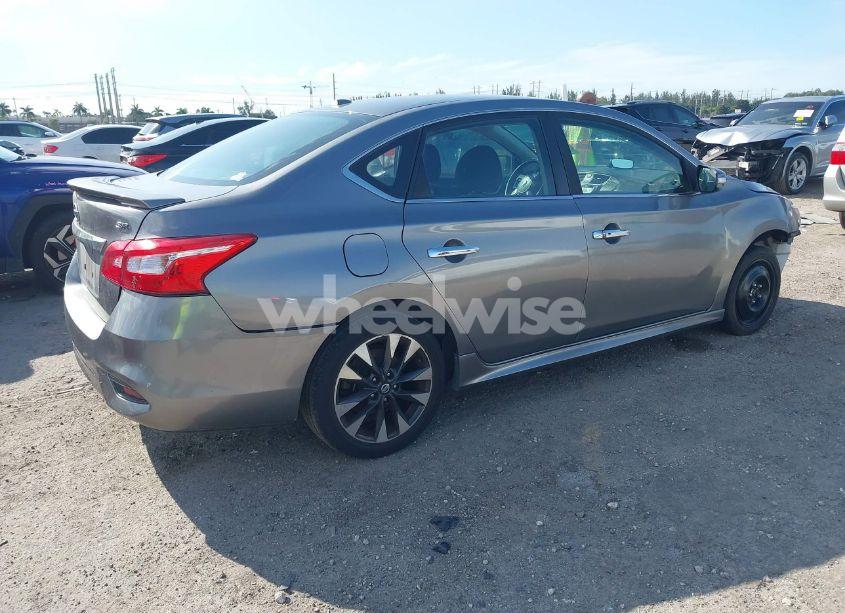 Photo 4 of 2019 Nissan Sentra SR (VIN 3N1AB7AP1KY344001)