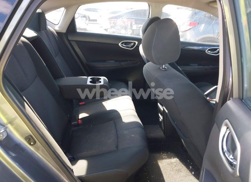 Photo 8 of 2019 Nissan Sentra SR (VIN 3N1AB7AP1KY344001)