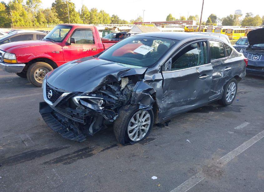Photo 2 of 2019 Nissan Sentra SV (VIN 3N1AB7AP1KY347884)