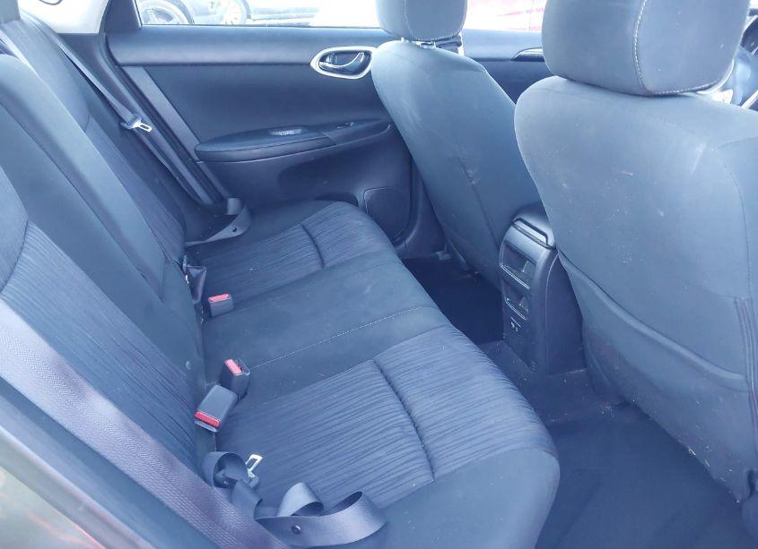 Photo 8 of 2019 Nissan Sentra SV (VIN 3N1AB7AP1KY347884)