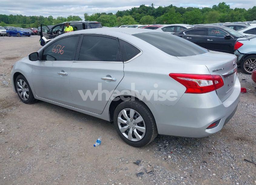 Photo 3 of 2019 Nissan Sentra S (VIN 3N1AB7AP1KY351529)