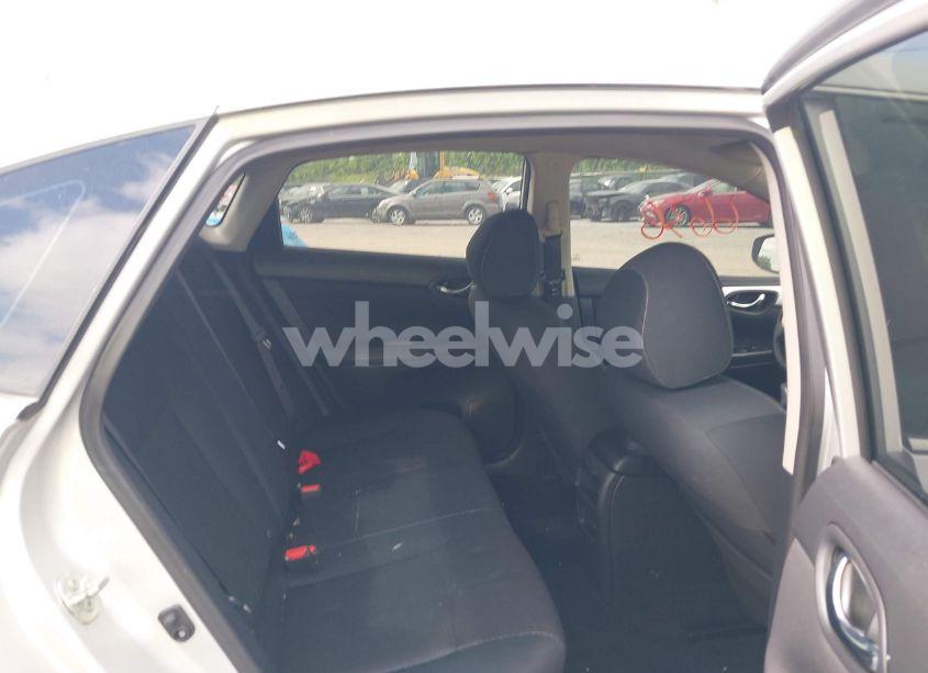 Photo 8 of 2019 Nissan Sentra S (VIN 3N1AB7AP1KY351529)