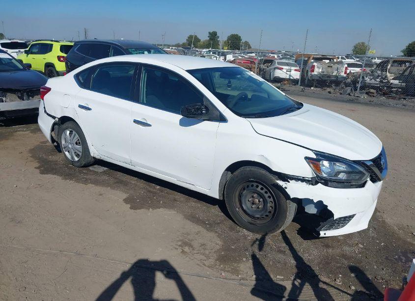 2019 Nissan Sentra S (VIN 3N1AB7AP1KY359839) main photo