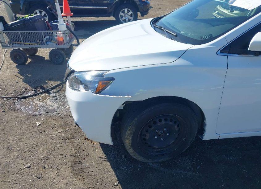 Photo 17 of 2019 Nissan Sentra S (VIN 3N1AB7AP1KY359839)