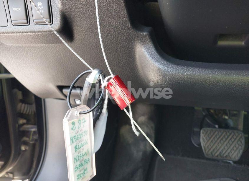 Photo 11 of 2019 Nissan Sentra SR (VIN 3N1AB7AP1KY362725)