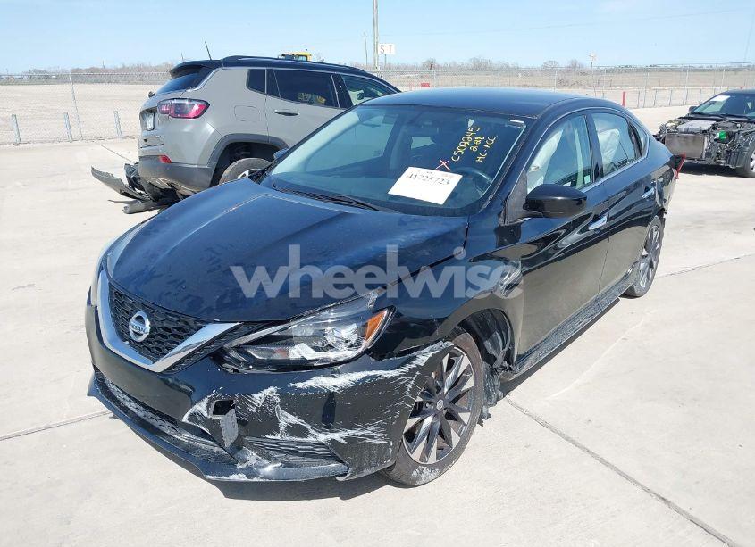 Photo 6 of 2019 Nissan Sentra SR (VIN 3N1AB7AP1KY362725)