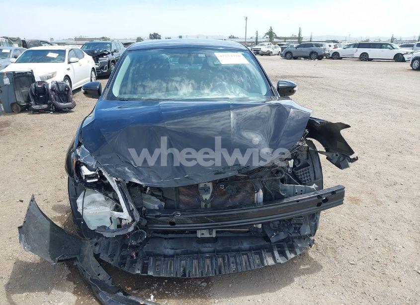 Photo 13 of 2019 Nissan Sentra SR (VIN 3N1AB7AP1KY364345)