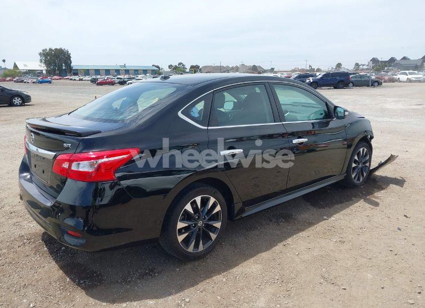 Photo 4 of 2019 Nissan Sentra SR (VIN 3N1AB7AP1KY364345)