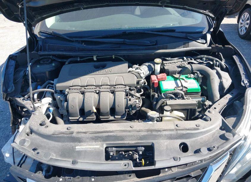 Photo 10 of 2019 Nissan Sentra SR (VIN 3N1AB7AP1KY389021)