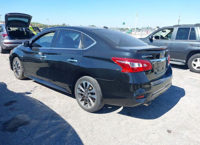 Photo 3 of 2019 Nissan Sentra SR (VIN 3N1AB7AP1KY389021)
