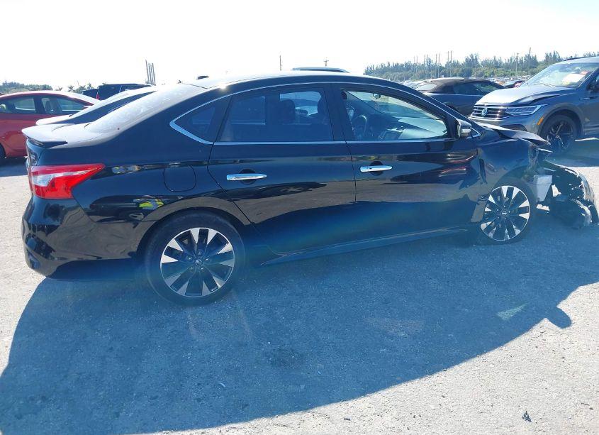 Photo 4 of 2019 Nissan Sentra SR (VIN 3N1AB7AP1KY389021)