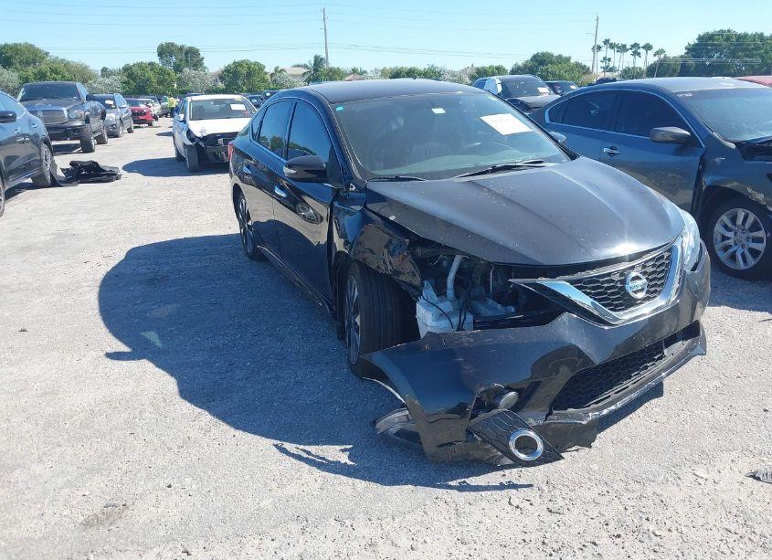 Photo 6 of 2019 Nissan Sentra SR (VIN 3N1AB7AP1KY389021)