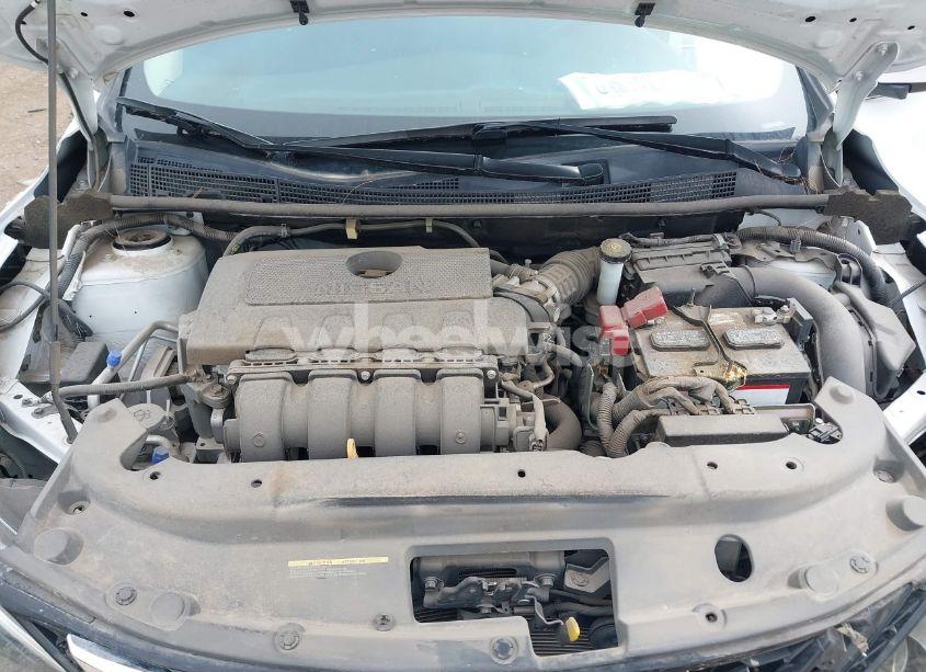 Photo 10 of 2019 Nissan Sentra S (VIN 3N1AB7AP1KY398026)