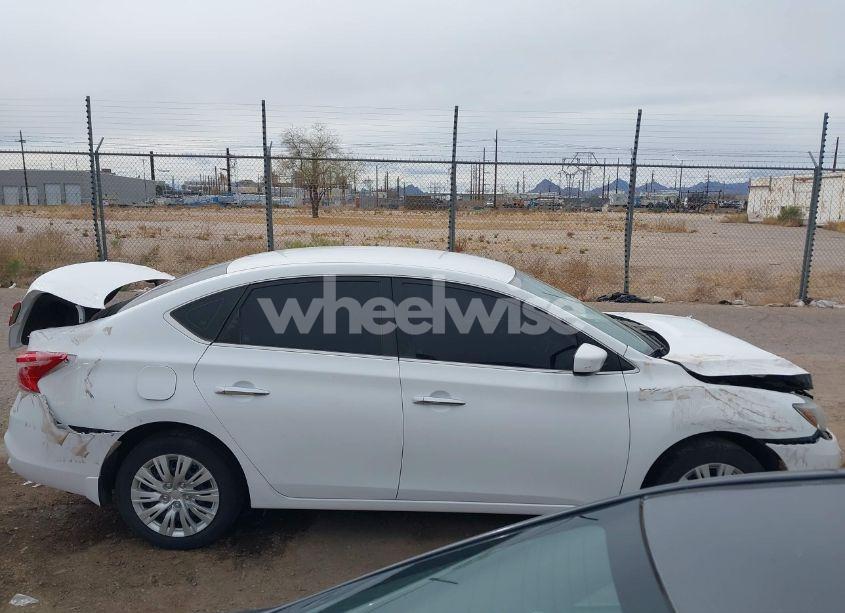 Photo 13 of 2019 Nissan Sentra S (VIN 3N1AB7AP1KY398026)