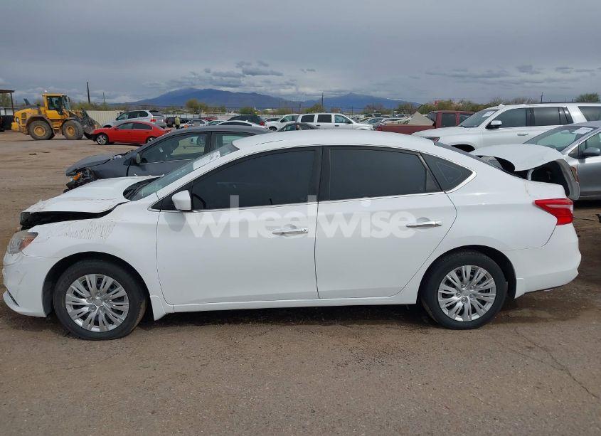 Photo 14 of 2019 Nissan Sentra S (VIN 3N1AB7AP1KY398026)