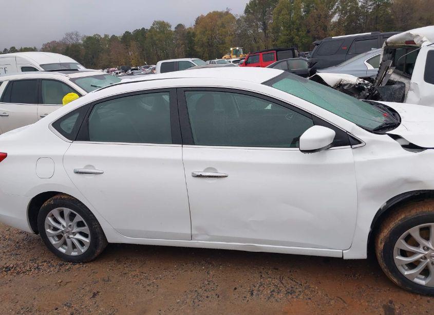 Photo 13 of 2019 Nissan Sentra SV (VIN 3N1AB7AP1KY403970)