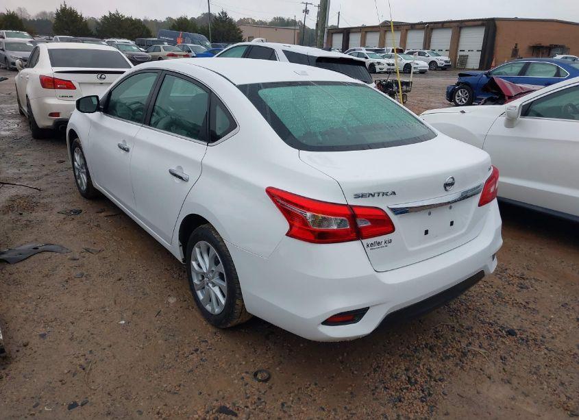 Photo 3 of 2019 Nissan Sentra SV (VIN 3N1AB7AP1KY403970)