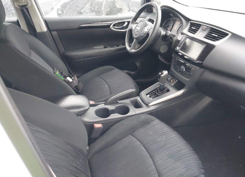 Photo 5 of 2019 Nissan Sentra SV (VIN 3N1AB7AP1KY403970)