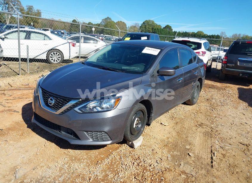 Photo 2 of 2019 Nissan Sentra S (VIN 3N1AB7AP1KY416069)