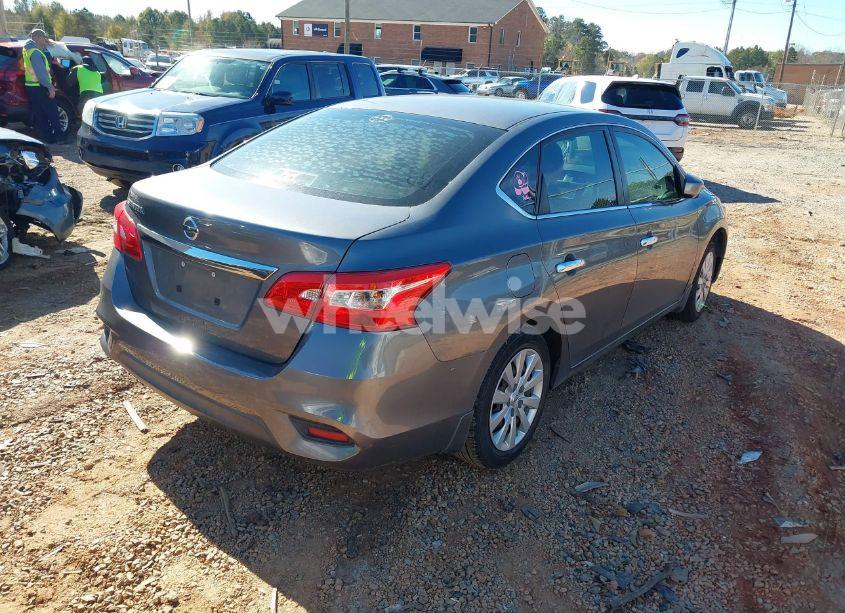 Photo 4 of 2019 Nissan Sentra S (VIN 3N1AB7AP1KY416069)