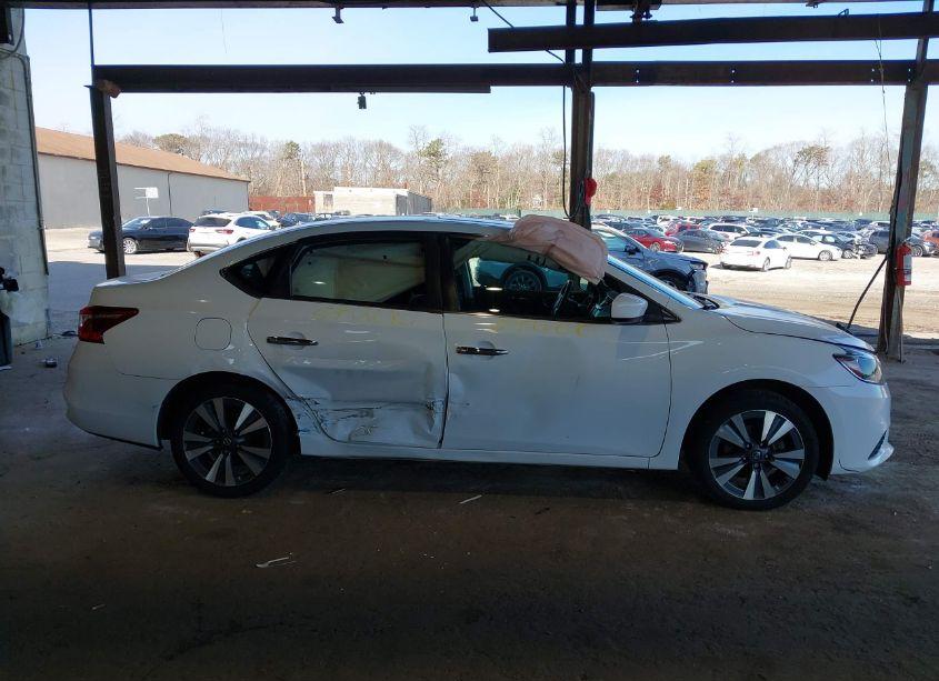 Photo 13 of 2019 Nissan Sentra SV (VIN 3N1AB7AP1KY423832)