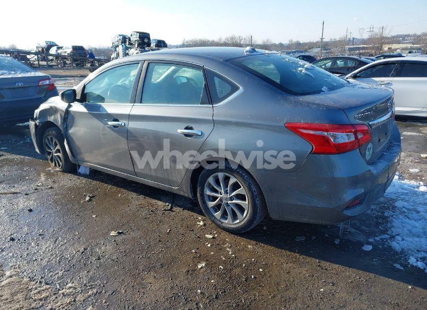 Photo 3 of 2019 Nissan Sentra SV (VIN 3N1AB7AP1KY430196)