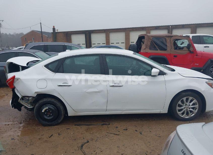 Photo 14 of 2019 Nissan Sentra SV (VIN 3N1AB7AP1KY435981)
