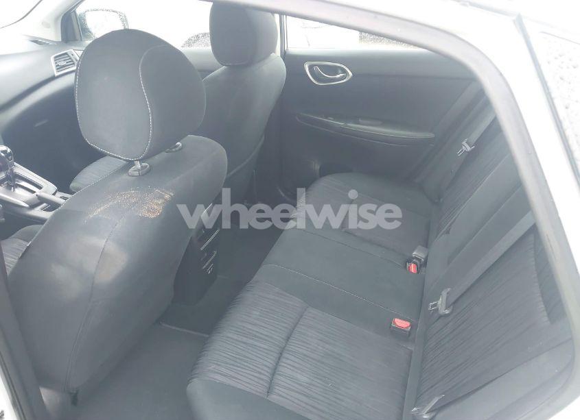 Photo 8 of 2019 Nissan Sentra SV (VIN 3N1AB7AP1KY435981)