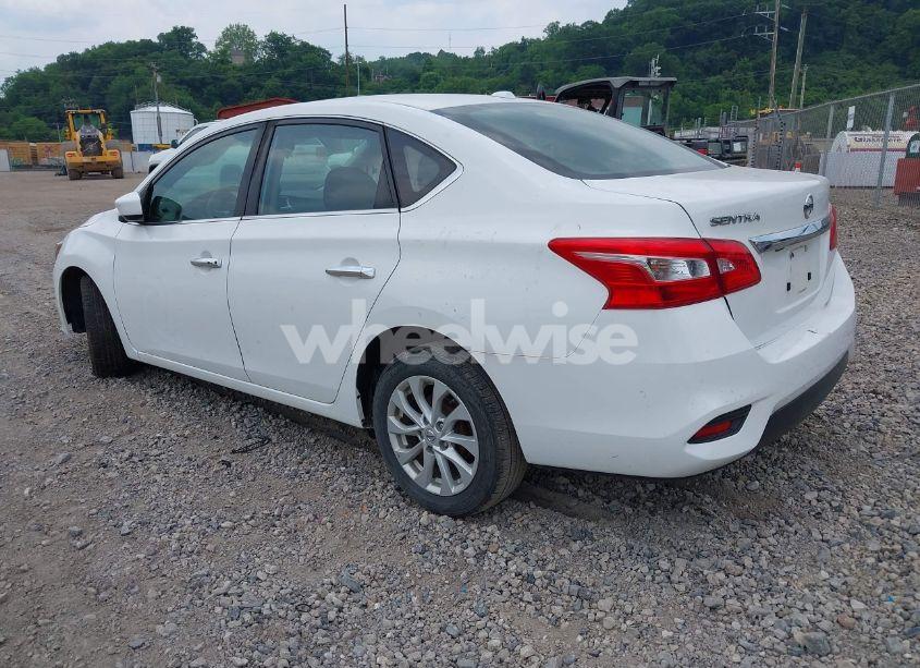 Photo 3 of 2019 Nissan Sentra SV (VIN 3N1AB7AP1KY438766)