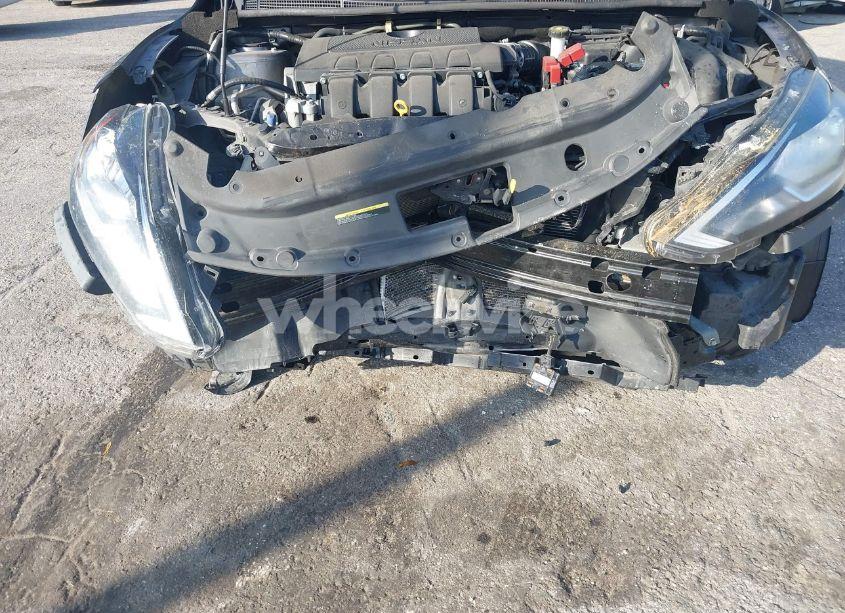 Photo 6 of 2019 Nissan Sentra SV (VIN 3N1AB7AP1KY442817)