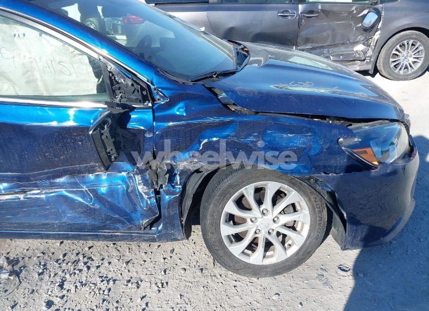 Photo 6 of 2019 Nissan Sentra SV (VIN 3N1AB7AP1KY449315)