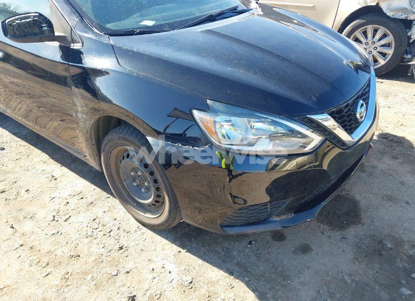 Photo 6 of 2019 Nissan Sentra S (VIN 3N1AB7AP1KY456992)