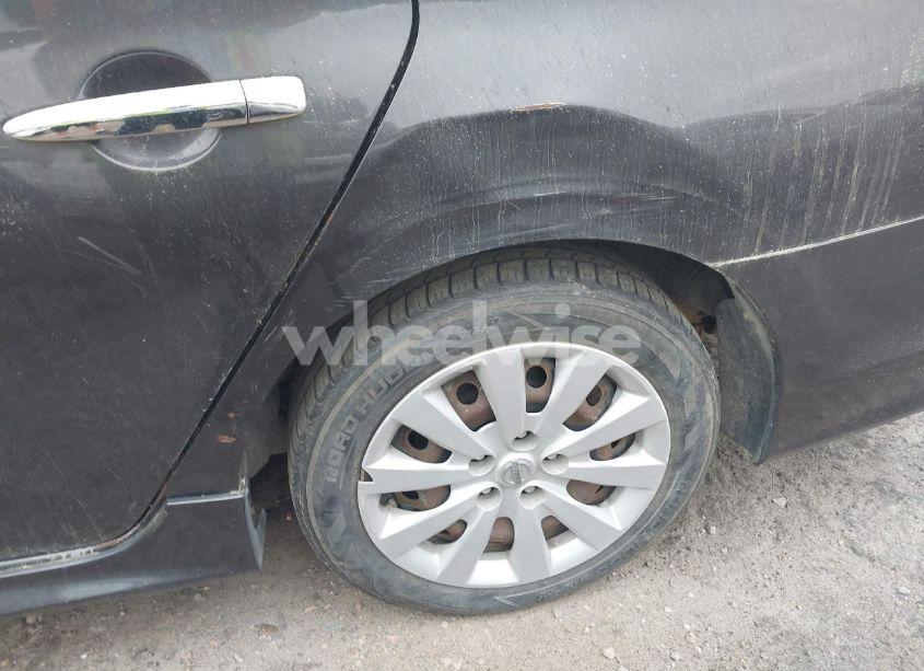 Photo 12 of 2013 Nissan Sentra SR (VIN 3N1AB7AP2DL619763)