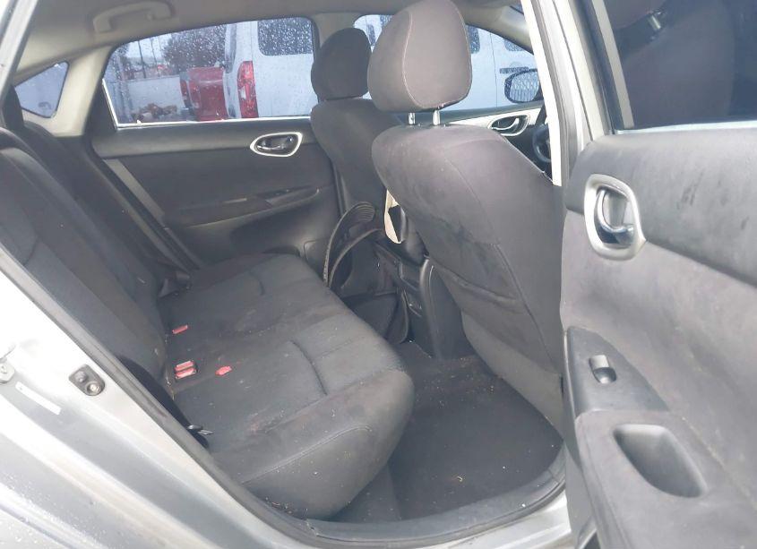 Photo 8 of 2013 Nissan Sentra SR (VIN 3N1AB7AP2DL624834)