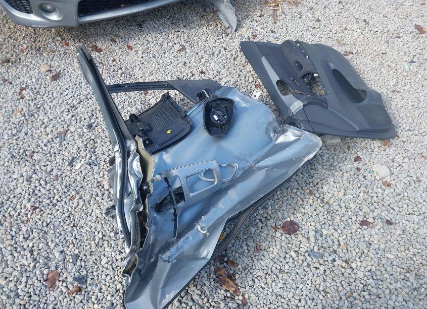 Photo 12 of 2013 Nissan Sentra SR (VIN 3N1AB7AP2DL661110)