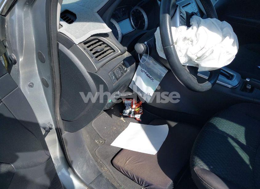 Photo 13 of 2013 Nissan Sentra SR (VIN 3N1AB7AP2DL671698)