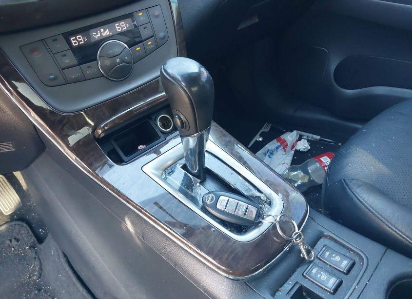 Photo 11 of 2013 Nissan Sentra SL (VIN 3N1AB7AP2DL680899)