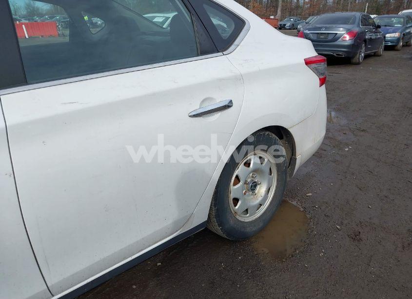 Photo 6 of 2013 Nissan Sentra SL (VIN 3N1AB7AP2DL707101)