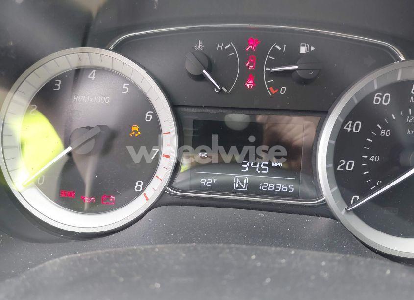 Photo 7 of 2013 Nissan Sentra SL (VIN 3N1AB7AP2DL721919)